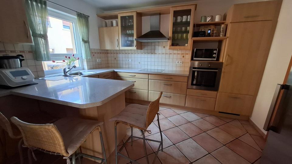 Einfamilienhaus Stockheim - 7 Zimmer, 240 m&sup2;, 450.000&euro; | Angebot:25414442