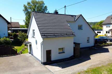 Haus Kreuztal - 5 Zimmer, 148 m&sup2;, 299.000&euro; | Angebot:26383611
