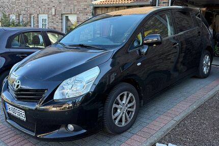 Toyota Verso 188.000 km 7.500 € Aachen 52066