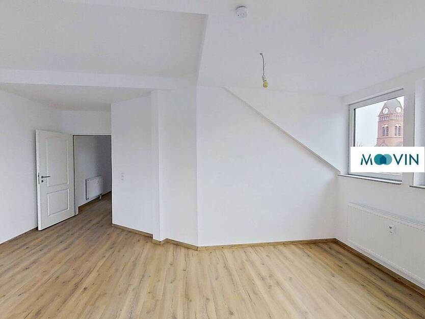 Bezaubernde und frisch modernisierte 3-Zimmer-AltbauWohnung mit Tageslichtbad