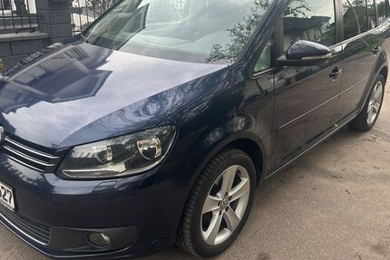 VW Touran 245.800 km 4.350 &euro; Berlin 12437