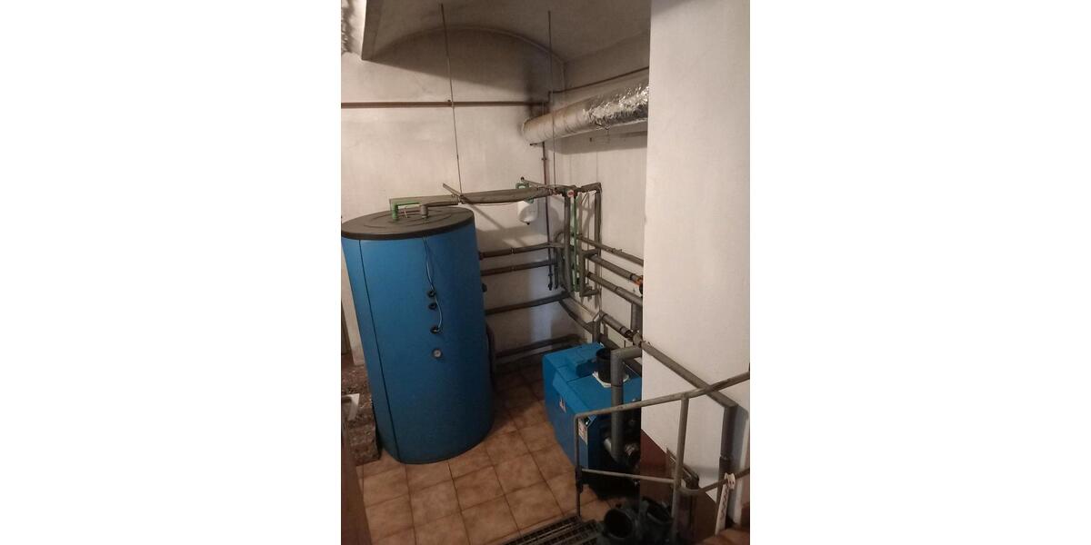 Bauernhaus, Landhaus Gröditz - 7 Zimmer, 280 m&sup2;, 210.000&euro; | Angebot:27245475