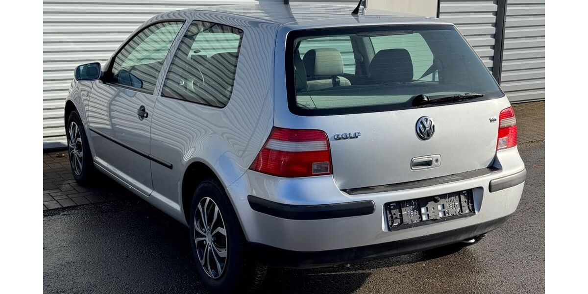 VW Golf 91.150 km 5.490 &euro; Solingen 42719