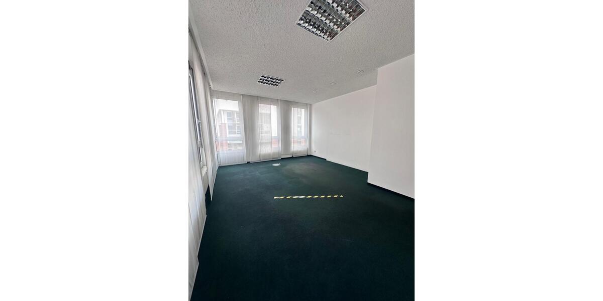 Gewerbeobjekt Glauchau - 1.500&euro; | Angebot:25996107