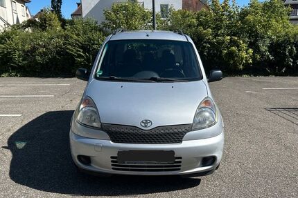 Toyota Verso 239.000 km 2.499 &euro; Wiesbaden 65195