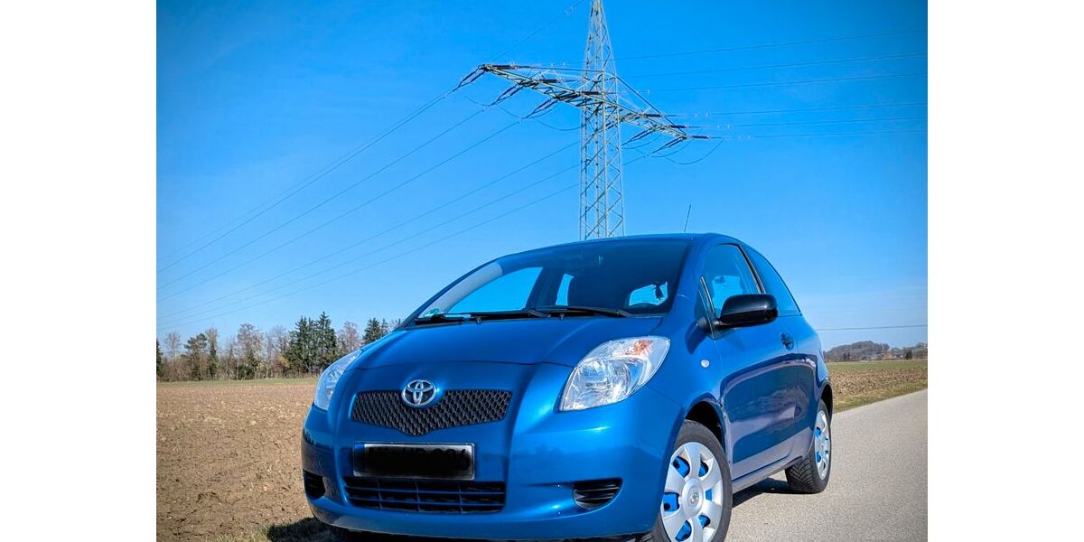 Toyota Yaris 56.993 km 3.590 &euro; Garching Alz 84518