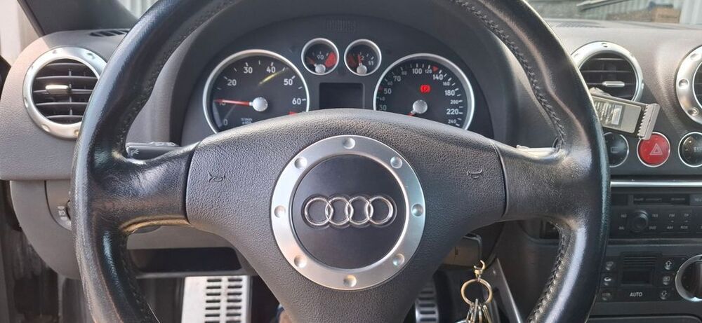 TT