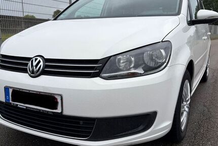 VW Touran 222.000 km 5.900 &euro; Lahr 77933