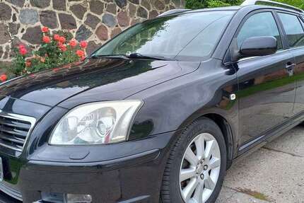 Toyota Avensis 252.000 km 2.990 &euro; Demmin 17109