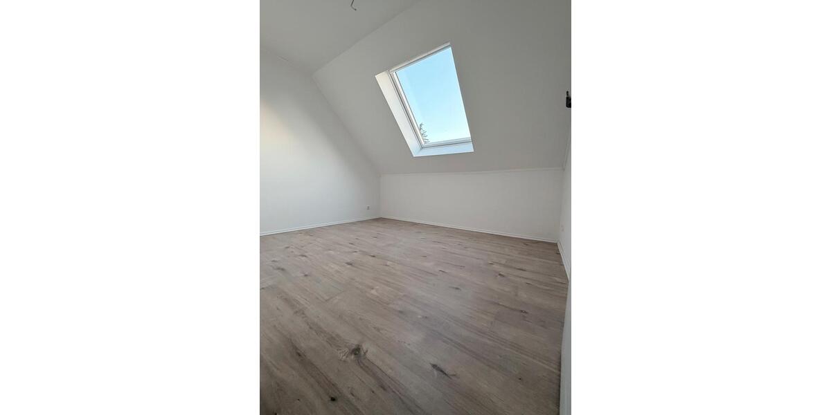 Doppelhaushälfte Salzhausen - 5.5 Zimmer, 120 m&sup2;, 1.800&euro; | Angebot:25018141