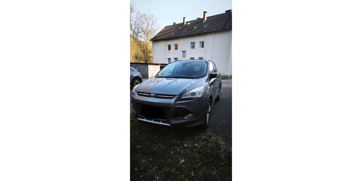 Ford Kuga 152.023 km 10.700 &euro; Gummersbach 51645