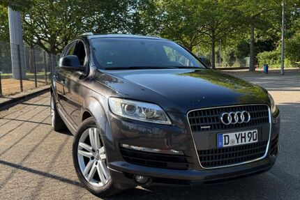 Audi Q7 268.600 km 9.500 &euro; Düsseldorf 40229