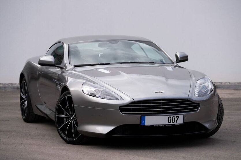 DB9