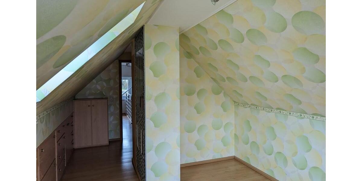 Einfamilienhaus Bad Berleburg - 9 Zimmer, 148 m&sup2;, 370.000&euro; | Angebot:26944773