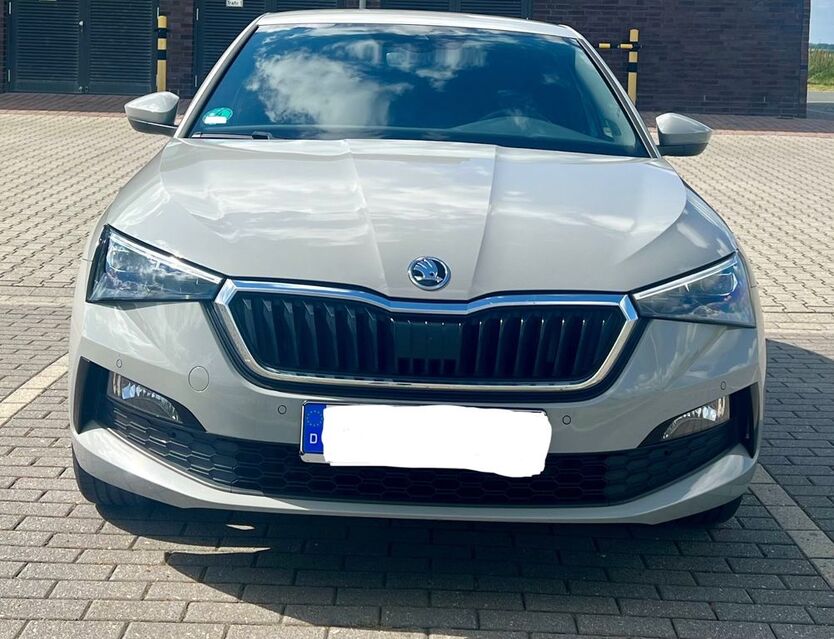 Skoda Scala 57.000 km 21.100 € Moormerland 26802