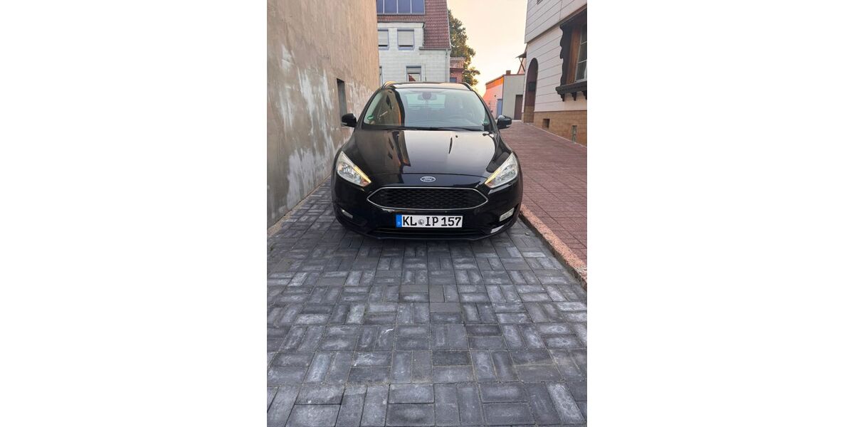 Ford Focus 18.000 km 4.490 &euro; Bruchmuhlbach-Miesau 66892