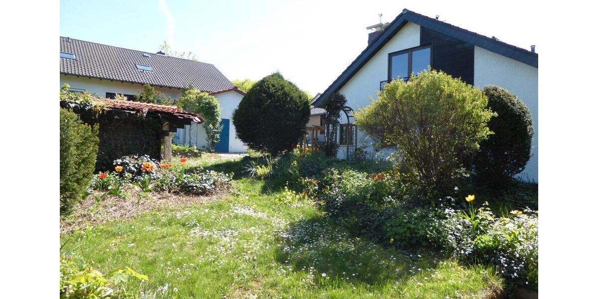 Einfamilienhaus Alzey - 7 Zimmer, 220 m&sup2;, 598.000&euro; | Angebot:26312472