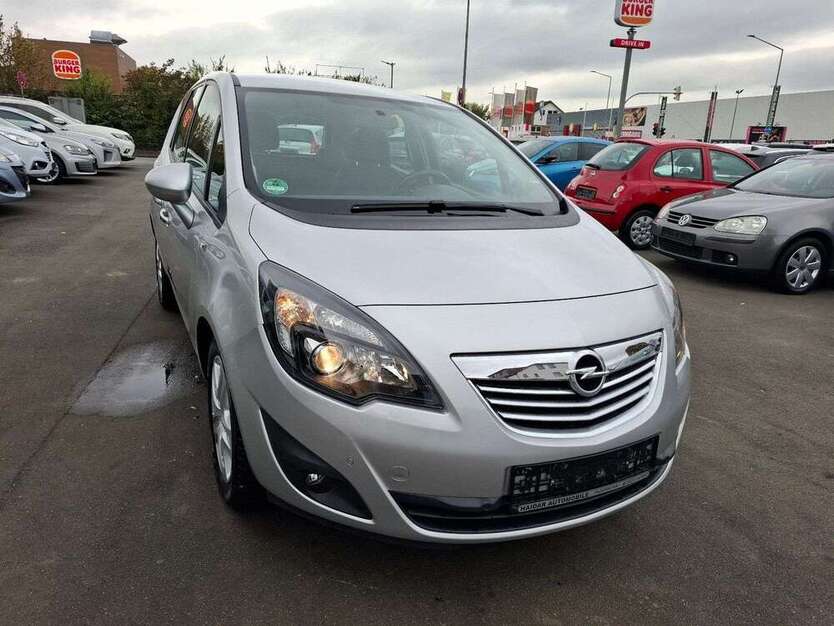 Opel Meriva 110.000 km 4.999 € Paderborn 33100
