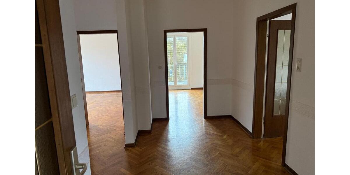 Villa Lohne (Oldenburg) - 9 Zimmer, 300 m&sup2;, 820.000&euro; | Angebot:26745362