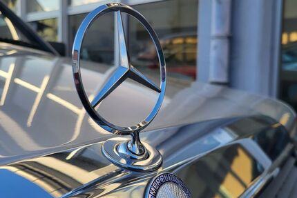 Mercedes-Benz 190 149.000 km 8.900 &euro; Stuttgart 70372