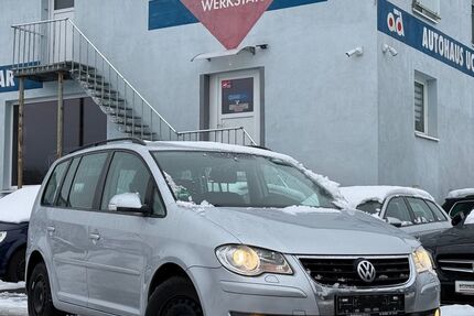 VW Touran 184.500 km 5.499 &euro; Dautphetal-Friedensdorf 35232
