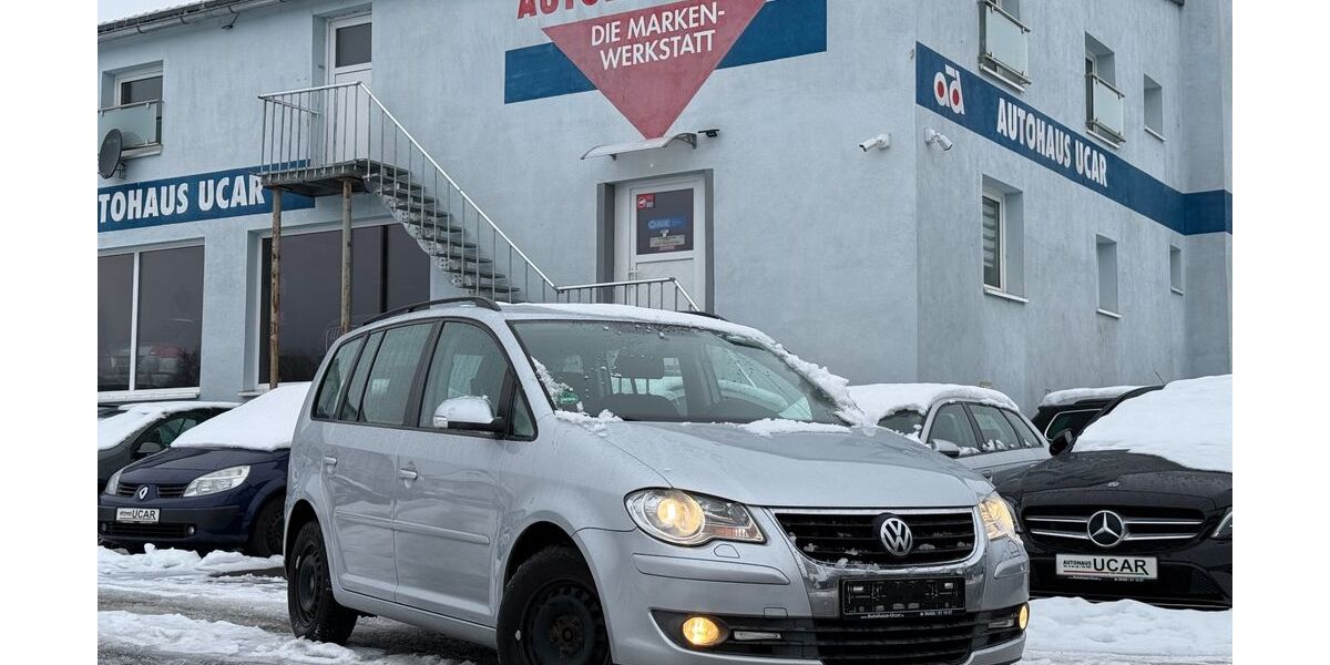 VW Touran 184.500 km 5.499 &euro; Dautphetal-Friedensdorf 35232