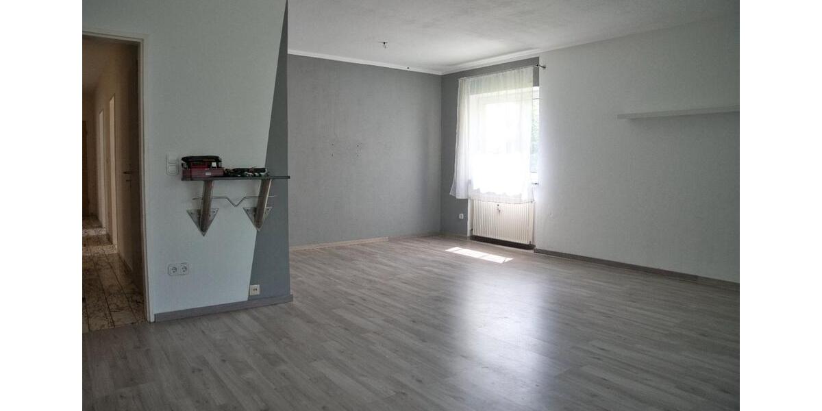 Erdgeschoßwohnung Rinteln - 5 Zimmer, 103 m&sup2;, 175.000&euro; | Angebot:26795667