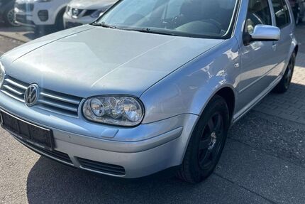 VW Golf 264.000 km 2.500 &euro; Heilbronn 74080
