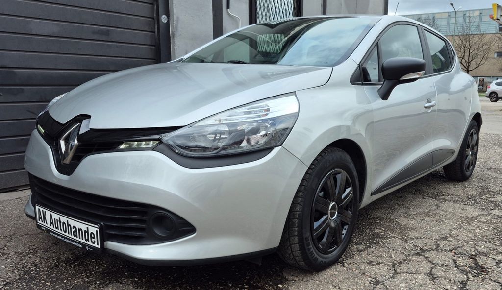 Renault Clio 159.012 km 4.290 &euro; München 80809