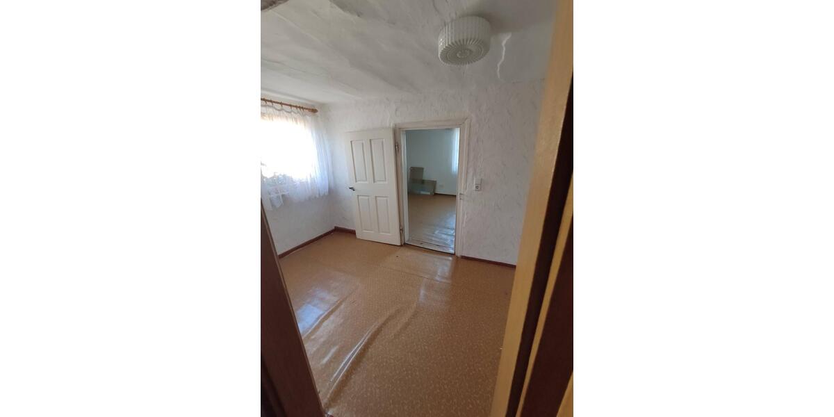 Einfamilienhaus Heideland - 8 Zimmer, 130 m&sup2;, 49.500&euro; | Angebot:24703499