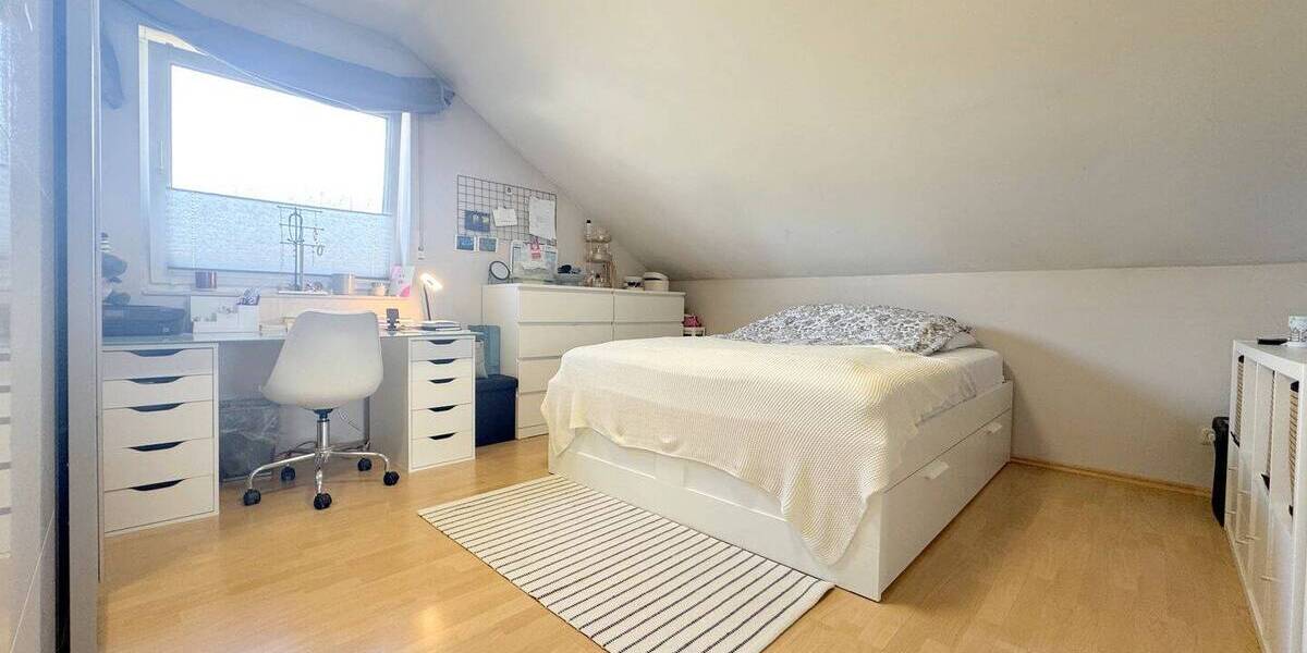 Etagenwohnung Ruppichteroth Schönenberg - 4 Zimmer, 134 m&sup2;, 339.000&euro; | Angebot:19954353
