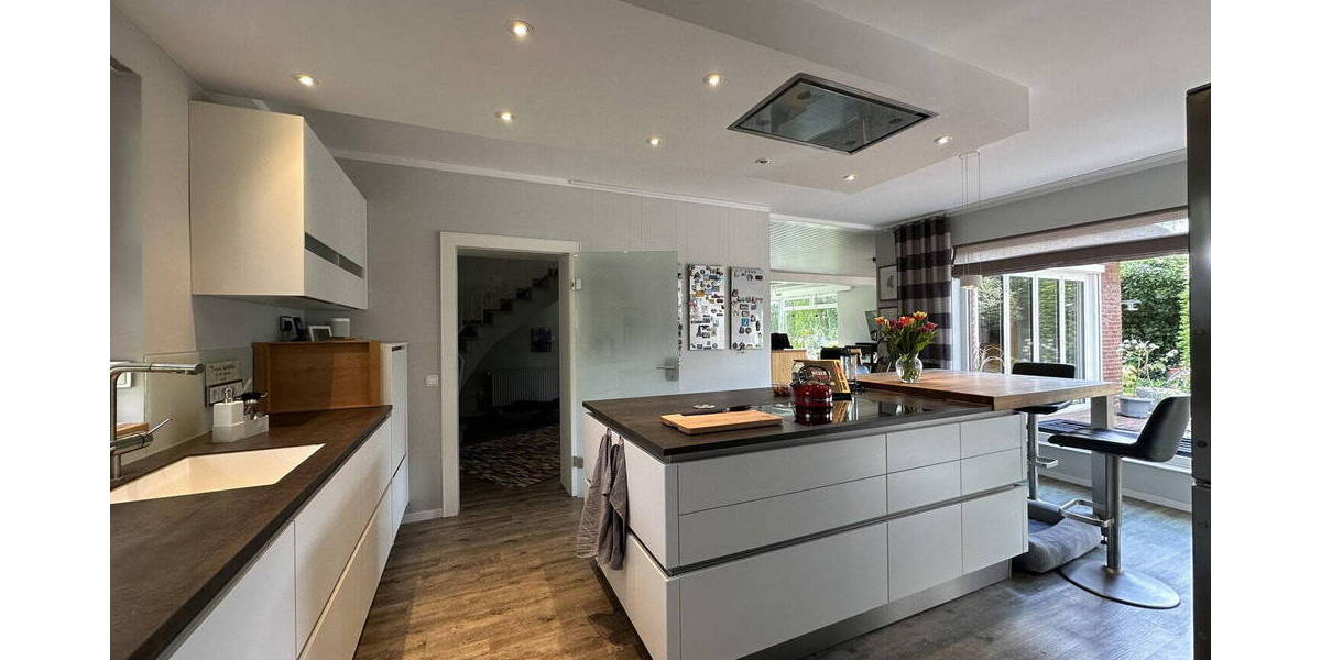 Bungalow Bad Zwischenahn Bad Zwischenahn II - 7 Zimmer, 300 m&sup2;, 839.000&euro; | Angebot:26290121