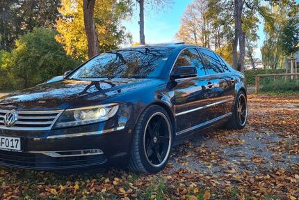 VW Phaeton 258.000 km 9.800 &euro; Herrenberg 71083