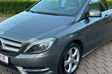 Mercedes-Benz B 220 170.573 km 11.499 &euro; Melsungen 34212