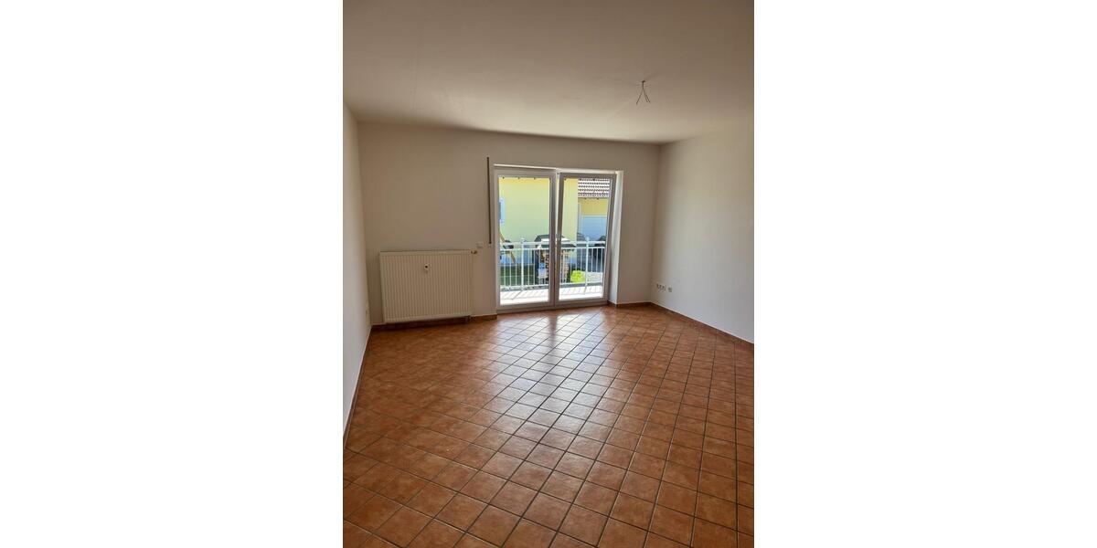 Etagenwohnung Nittenau - 4 Zimmer, 110 m&sup2;, 1.190&euro; | Angebot:26384512