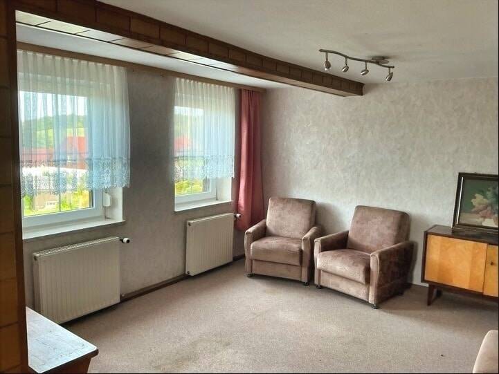 Einfamilienhaus Schönbrunn - 5 Zimmer, 140 m&sup2;, 180.000&euro; | Angebot:26501704