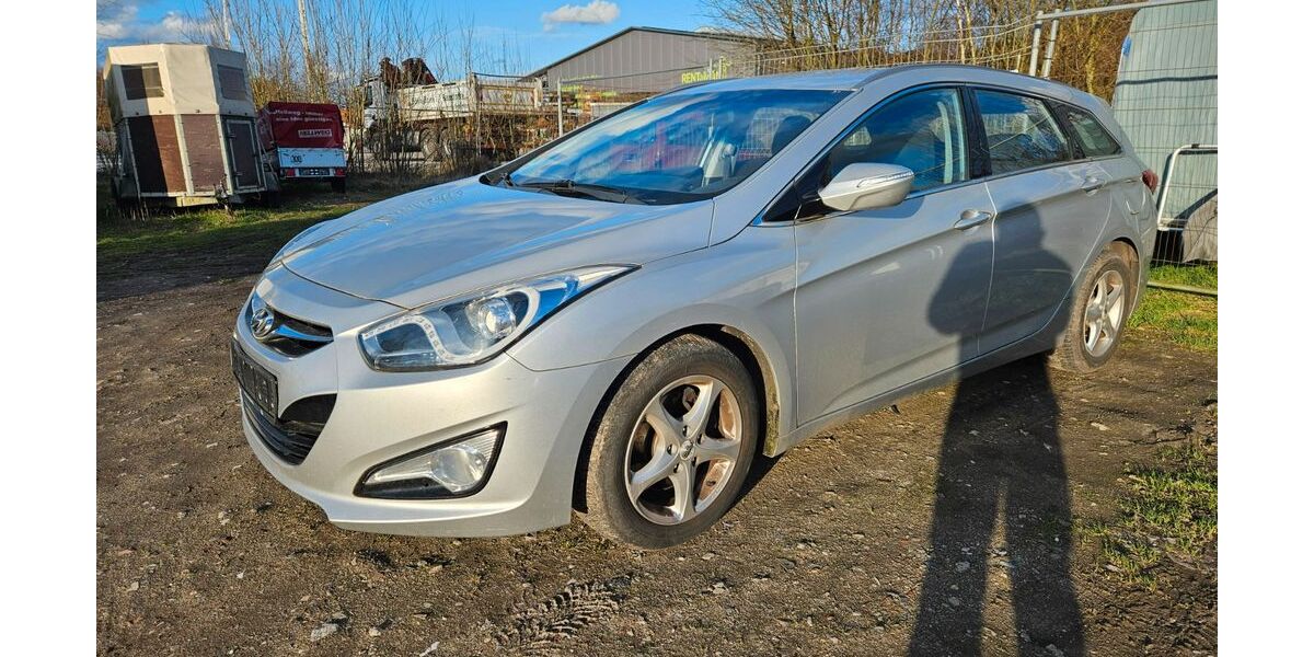Hyundai i40 147.000 km 5.000 &euro; Steinfurt 48565