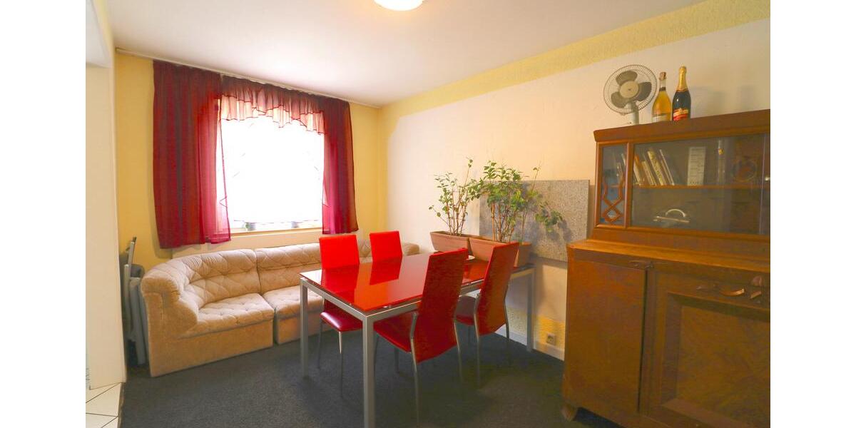 Schöne und gut geschnittene 2 12 Zimmer Wohnung in Hausen 2.5 zimmer