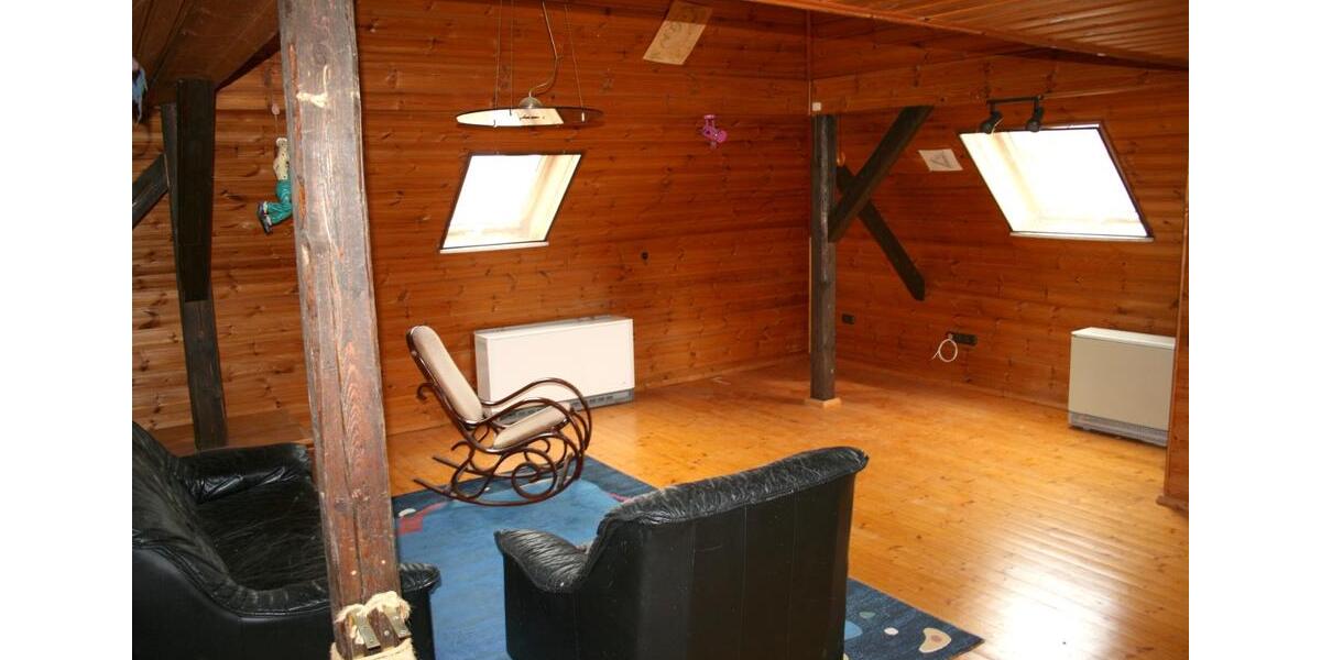 Mehrfamilienhaus, Wohnhaus Gerolfingen - 10 Zimmer, 300 m&sup2;, 215.000&euro; | Angebot:27050056