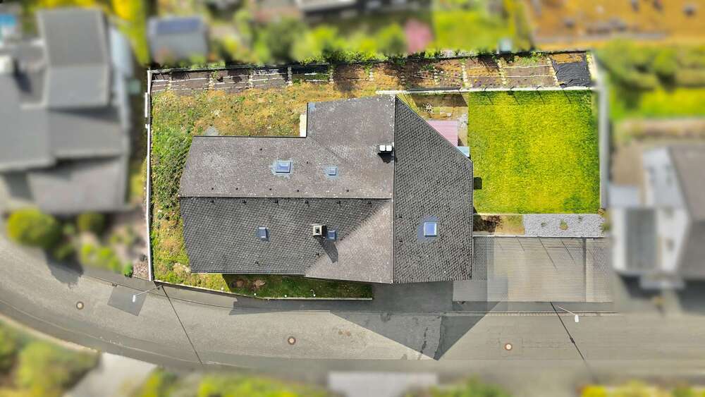Mehrfamilienhaus in bester Lage - Herborn OT mit Weitblick - Mehrfamilienhaus, Wohnhaus Herborn | Angebot:26738035