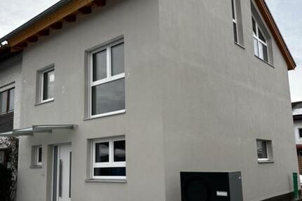 Haus Kolbermoor - 5 Zimmer, 130 m&sup2;, 2.600&euro; | Angebot:24875073