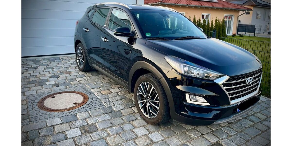 Hyundai TUCSON 72.000 km 18.900 &euro; Haldenwang 89356