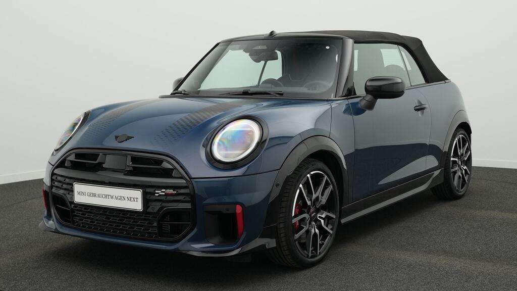 Mini John Cooper Works Cabrio 4.717 km 42.677 &euro; München 80788