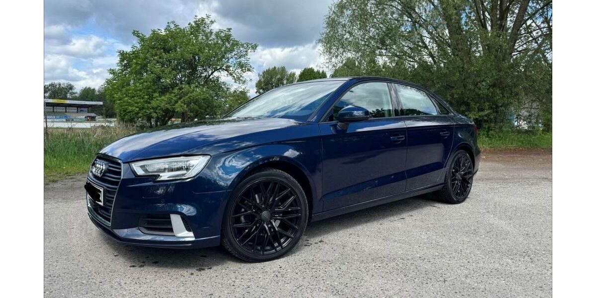 Audi A3 89.000 km 15.990 &euro; Velpke 38458