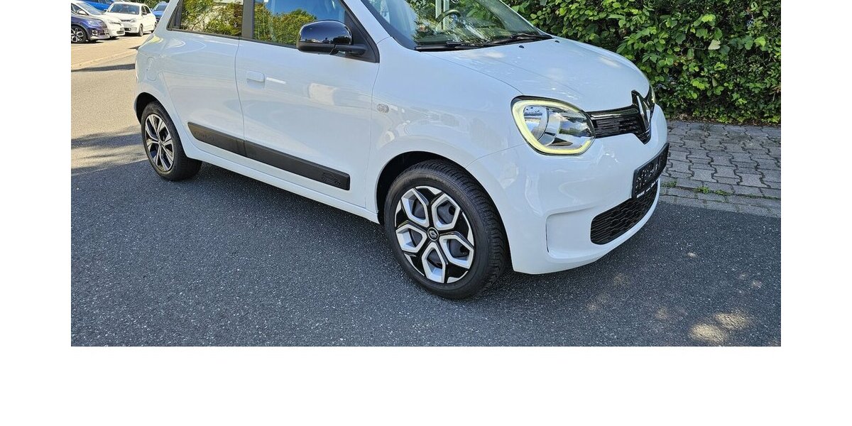Renault Twingo Zen 48.935 km 10.945 &euro; Schwalbach/Taunus 65824