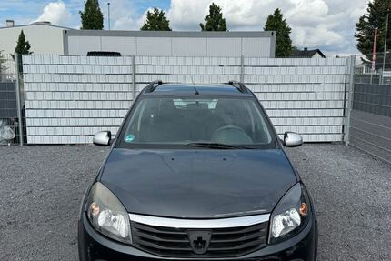 Dacia Sandero 146.302 km 2.300 &euro; KEHL 77694