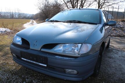Renault Megane 182.000 km 999 &euro; Amberg (Nähe Nürnberg) 92224