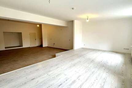 Wohnung Duisburg Untermeiderich - 2.5 Zimmer, 100 m&sup2;, 780&euro; | Angebot:26856864