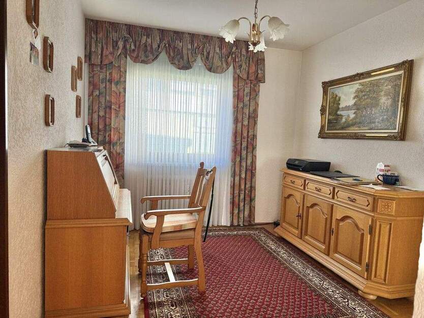 Charmantes Einfamilienhaus mit großem Garten und Potenzial in Regensburg-Reinhausen 6 zimmer
