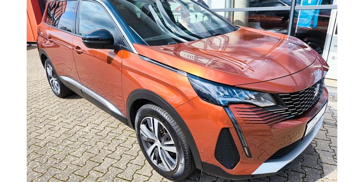 Peugeot 5008 38.767 km 33.990 € Marburg 35039